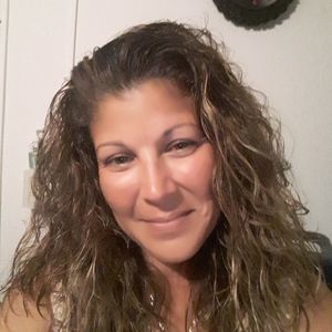 Meet your Posher, Deborah